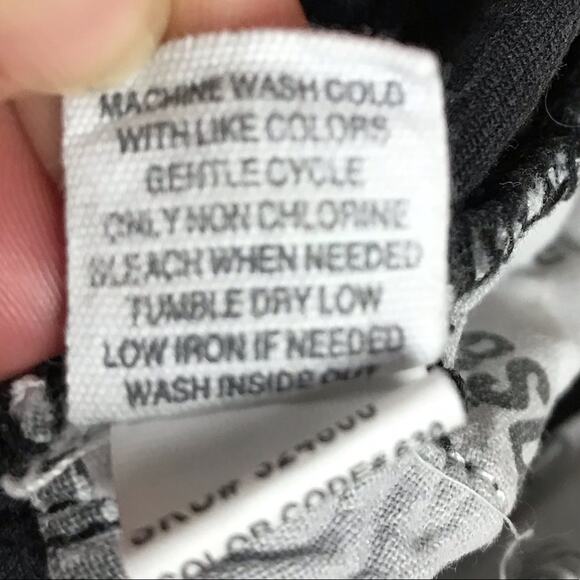 RSQ Manhattan High Rise Distressed Black Jeans 3 - Picture 5 of 6